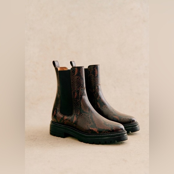 Sézane Lena Low Boots in Brown Phyton Print FR 39 / US 8 - Picture 6 of 7